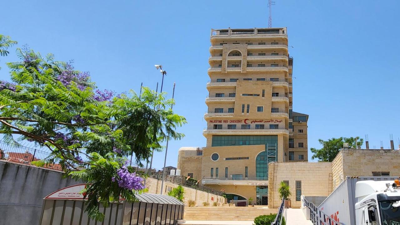 Red Crescent Guesthouse Rámalláh Kültér fotó