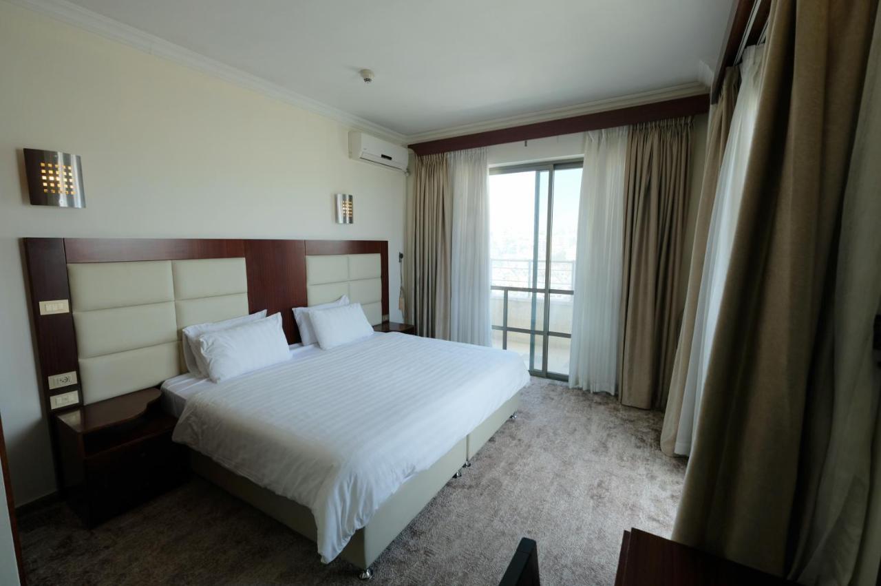 Red Crescent Guesthouse Rámalláh Kültér fotó