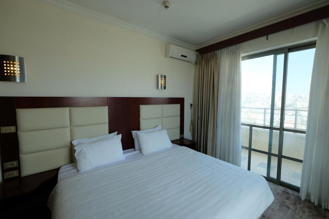 Red Crescent Guesthouse Rámalláh Kültér fotó