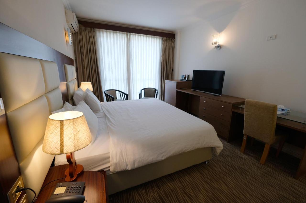 Red Crescent Guesthouse Rámalláh Kültér fotó